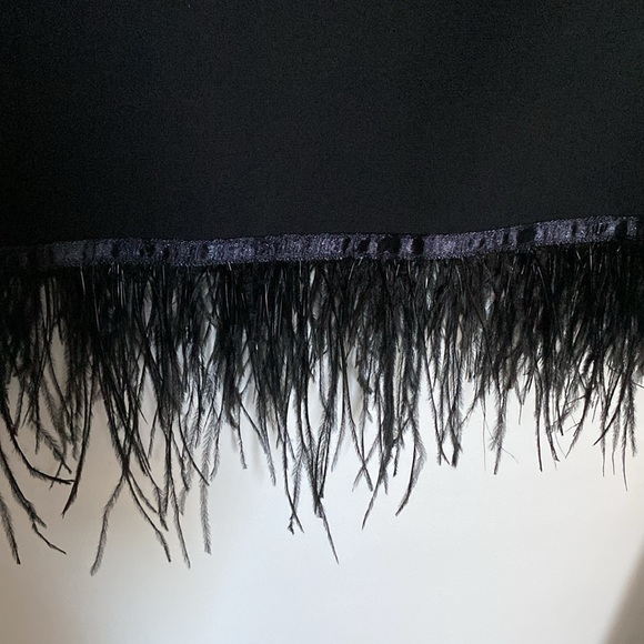 Little Black Dress - feathered hem… Icone Size M- with Tags - Picture 4 of 7